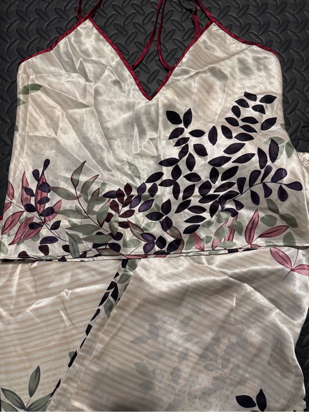 Source Unknown Ivory Floral Satin Camisole with Burgundy Trim
